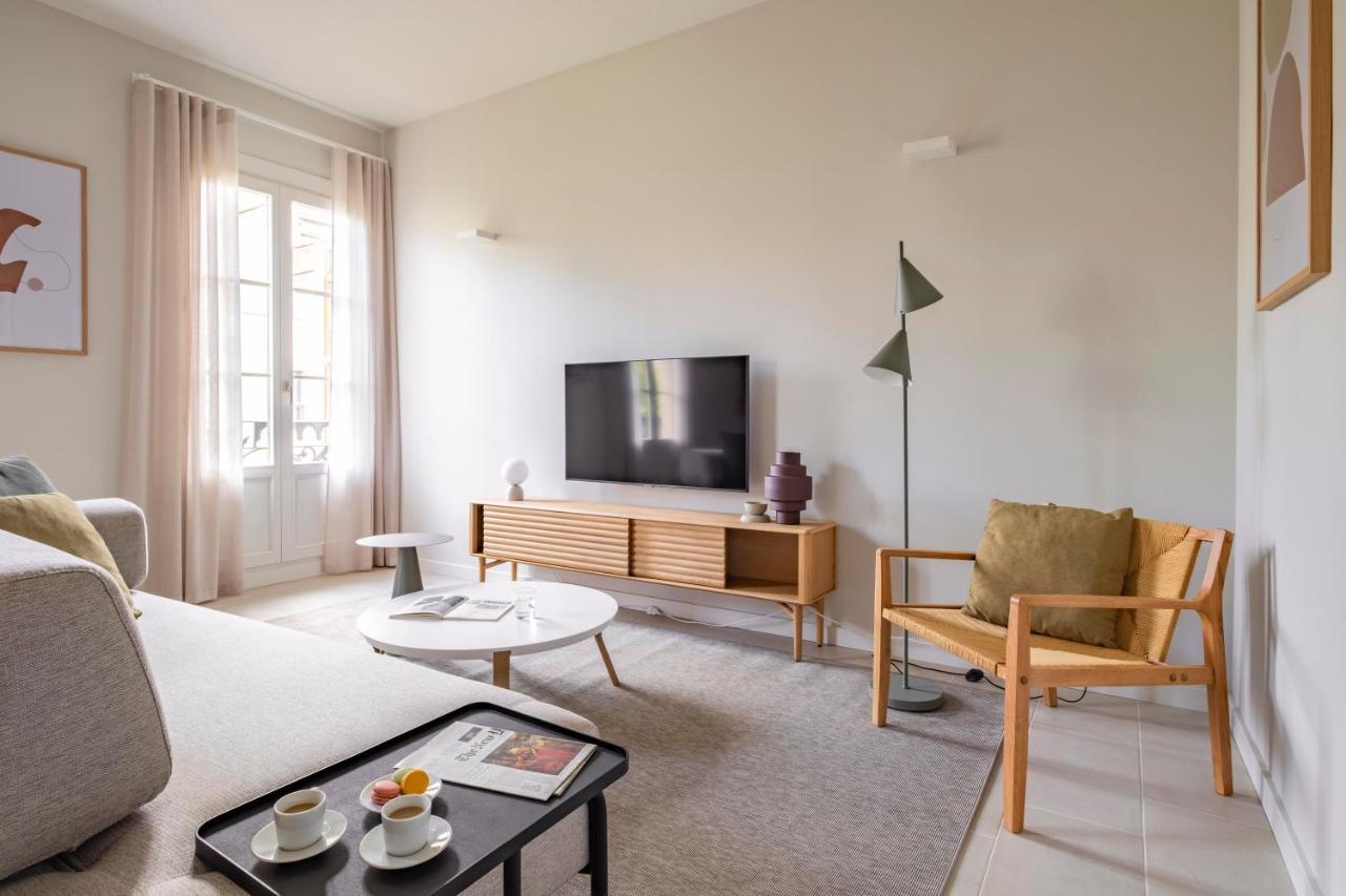 Aspasios Garden Apartments Барселона Экстерьер фото